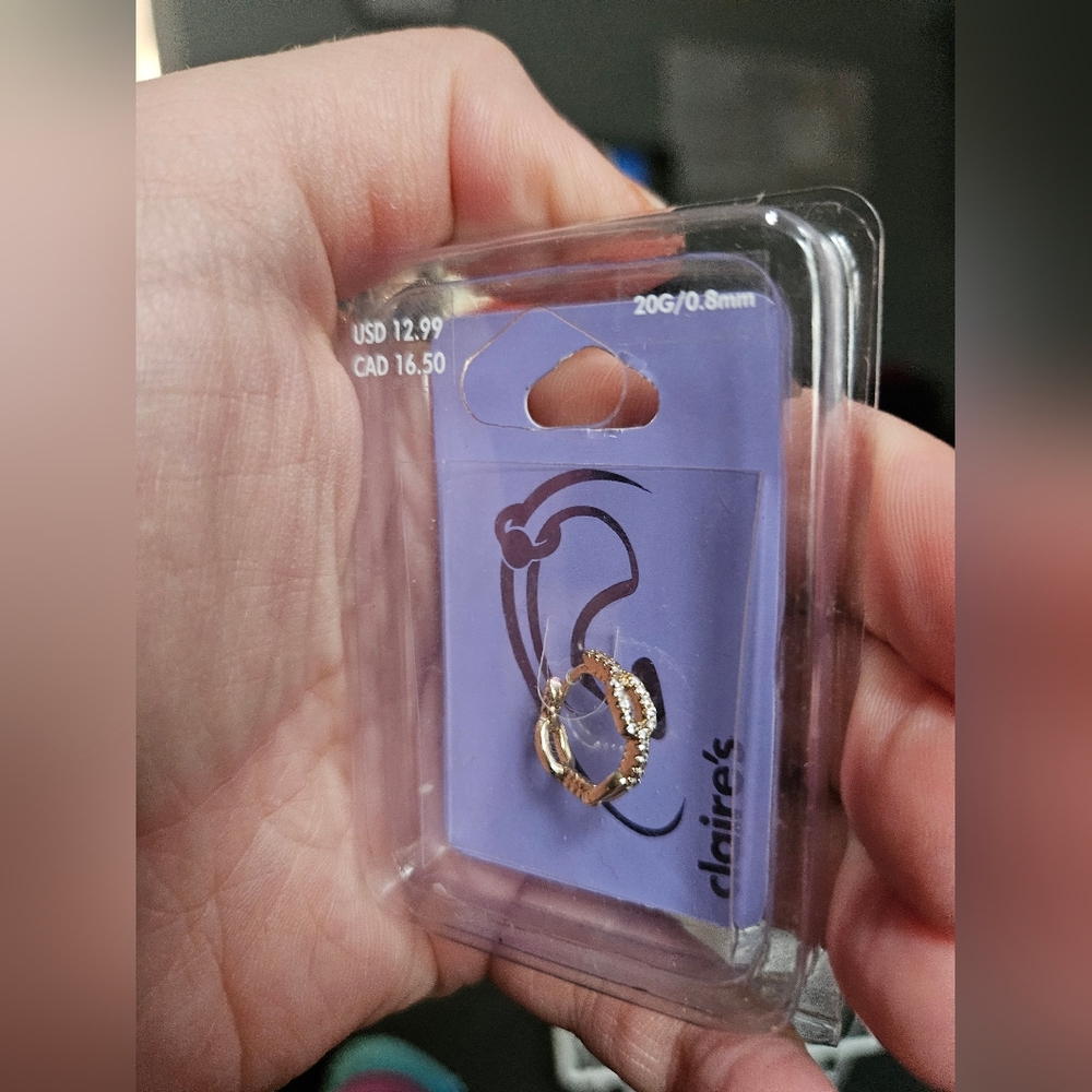 Claire’s Gold CZ Ear Hoop – 20G (New in Package)